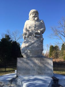 Santa Claus Indiana statue 